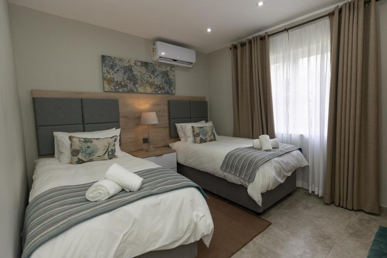 Caribbean Estates - 35 Montego Bay By Luxe Apartment Порт Едуард Екстериор снимка