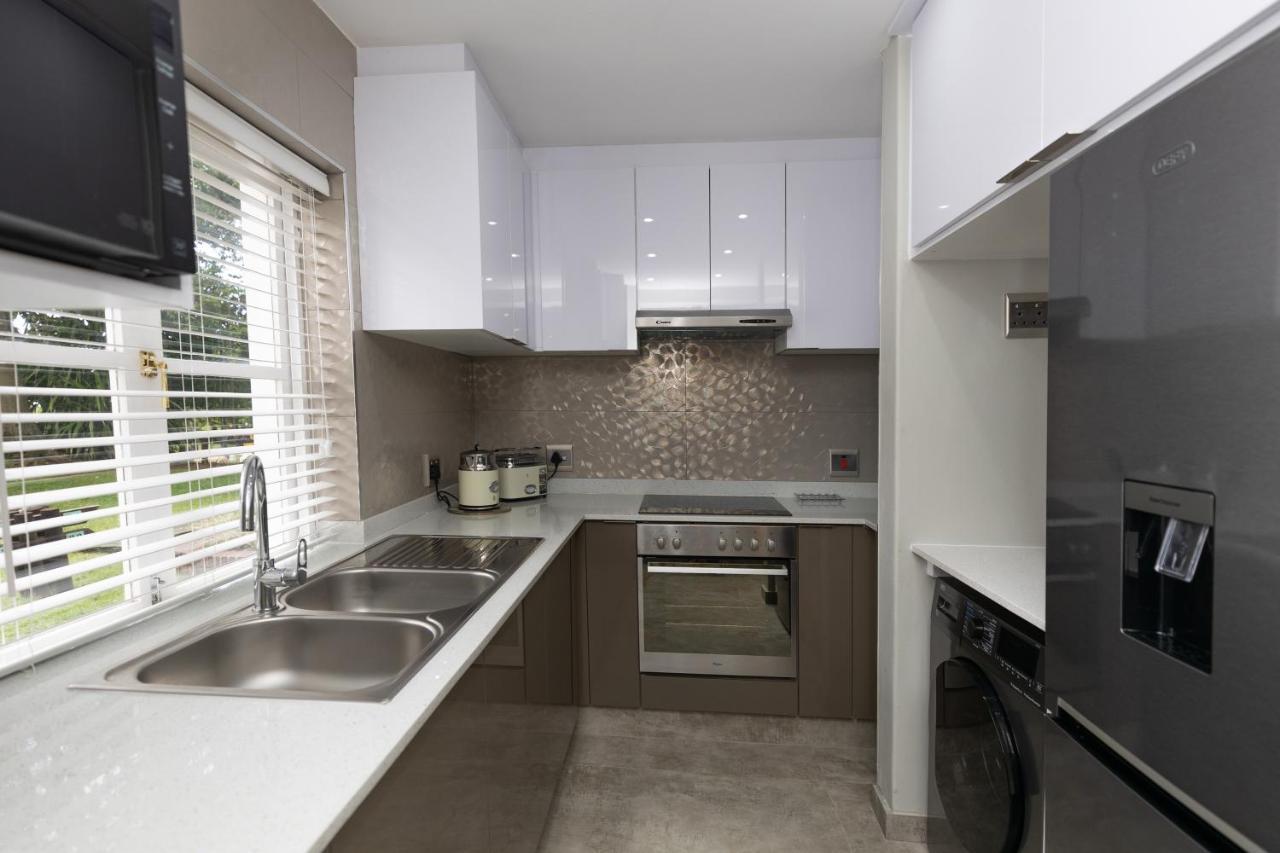 Caribbean Estates - 35 Montego Bay By Luxe Apartment Порт Едуард Екстериор снимка